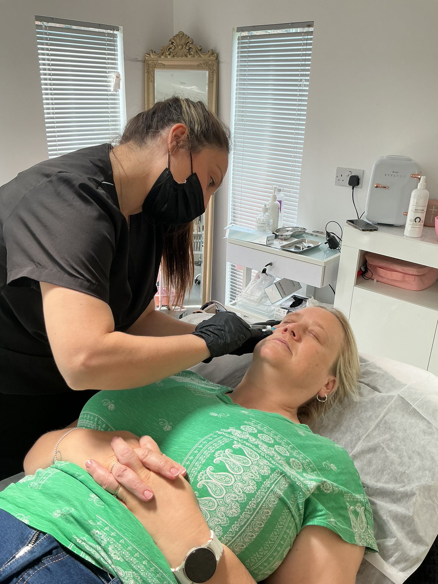 Libra Beauty Clinic professional therapist